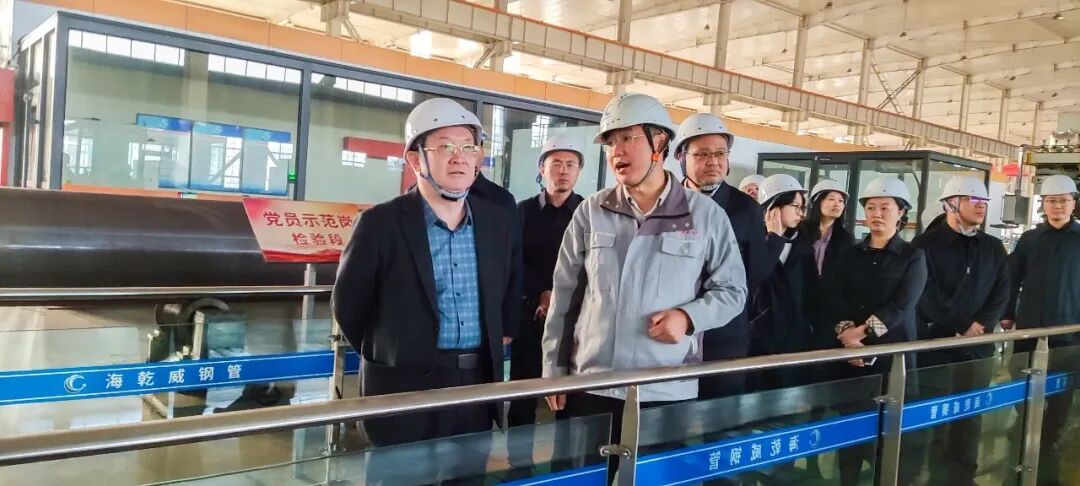 省人大杨金深主任带队调研海乾威 共探